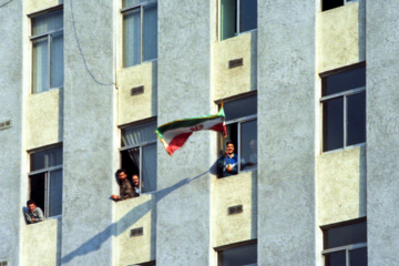 صعود تاریخی فوتبال  ایران به جام جهانی هشتم آذر ۷۶ ؛ از ملبورن تا خیابان های پور شور ایران 