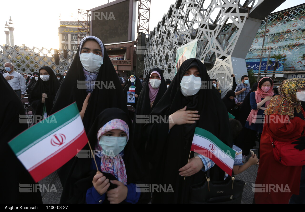 جشن تهرانی‌ها برای رییس جمهور منتخب