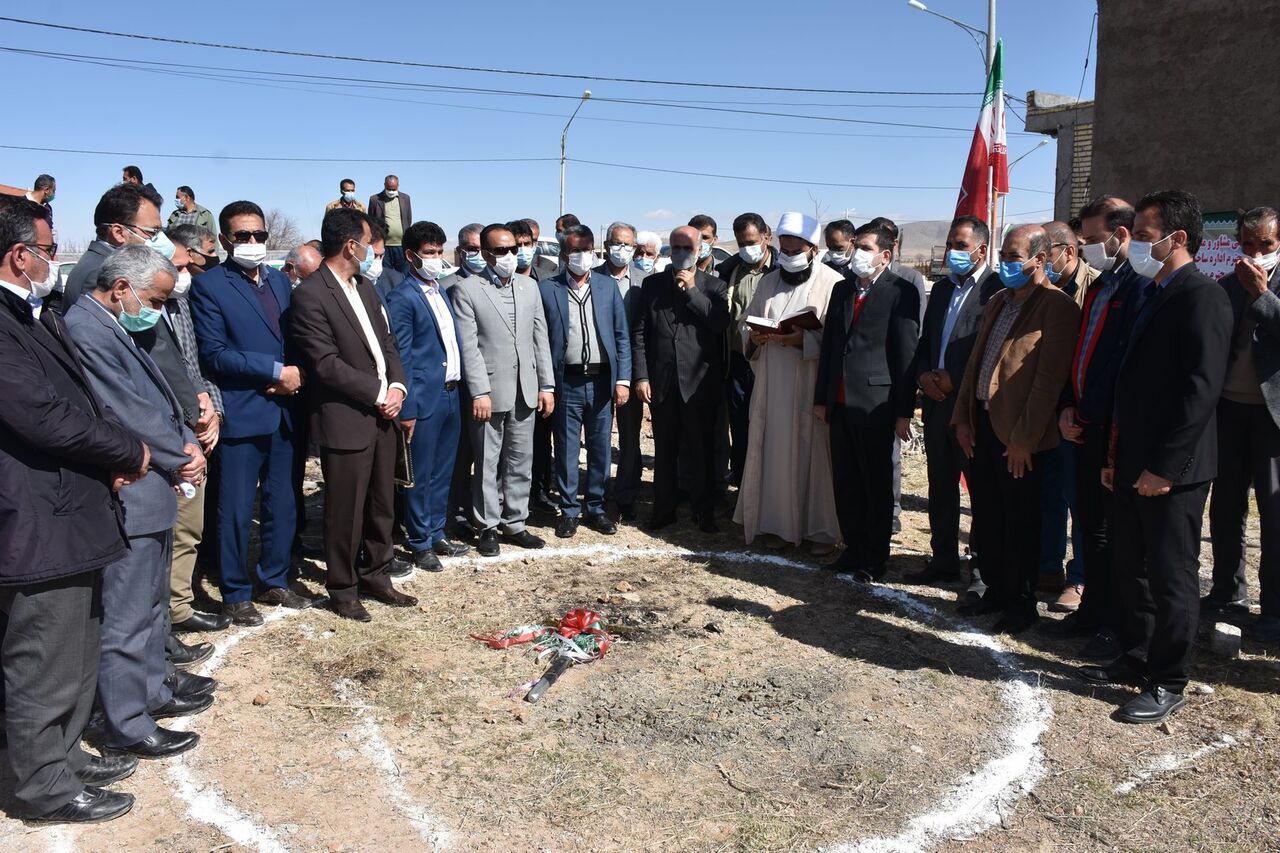 کلنگ ساخت کتابخانه عمومی شهر مادرسلیمان بر زمین خورد