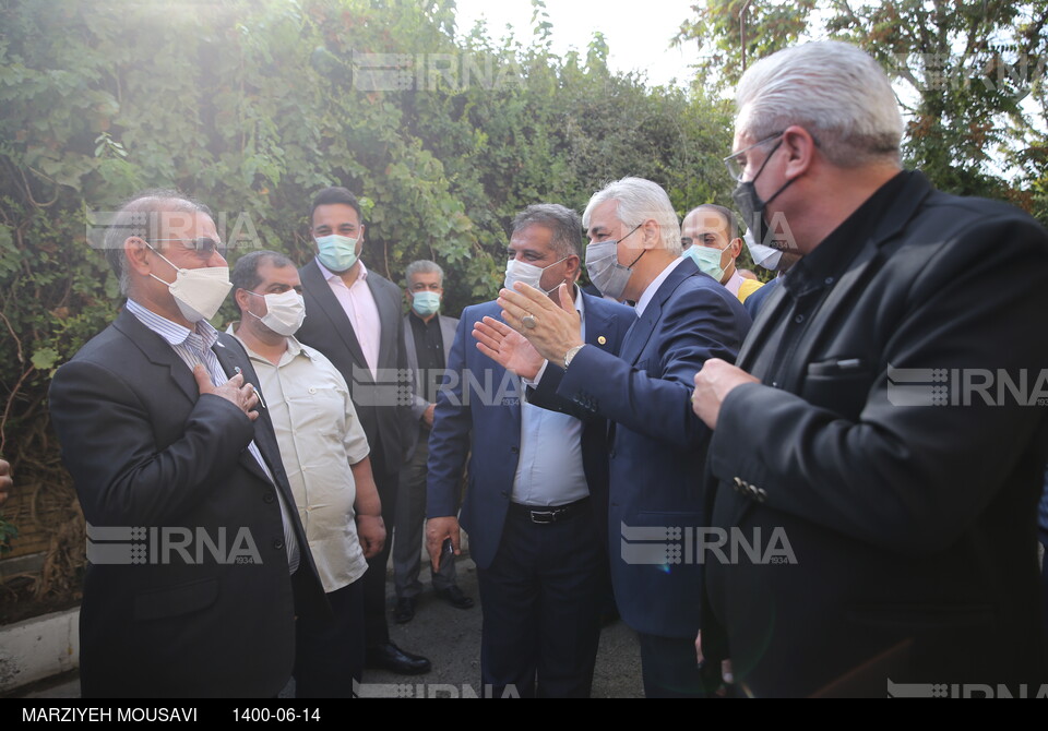 بازدید وزیر ورزش از مجموعه دوومیدانی آفتاب انقلاب