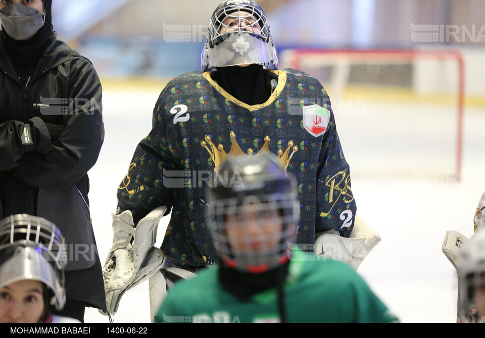 تیم ملی هاکی روی یخ زنان ایران