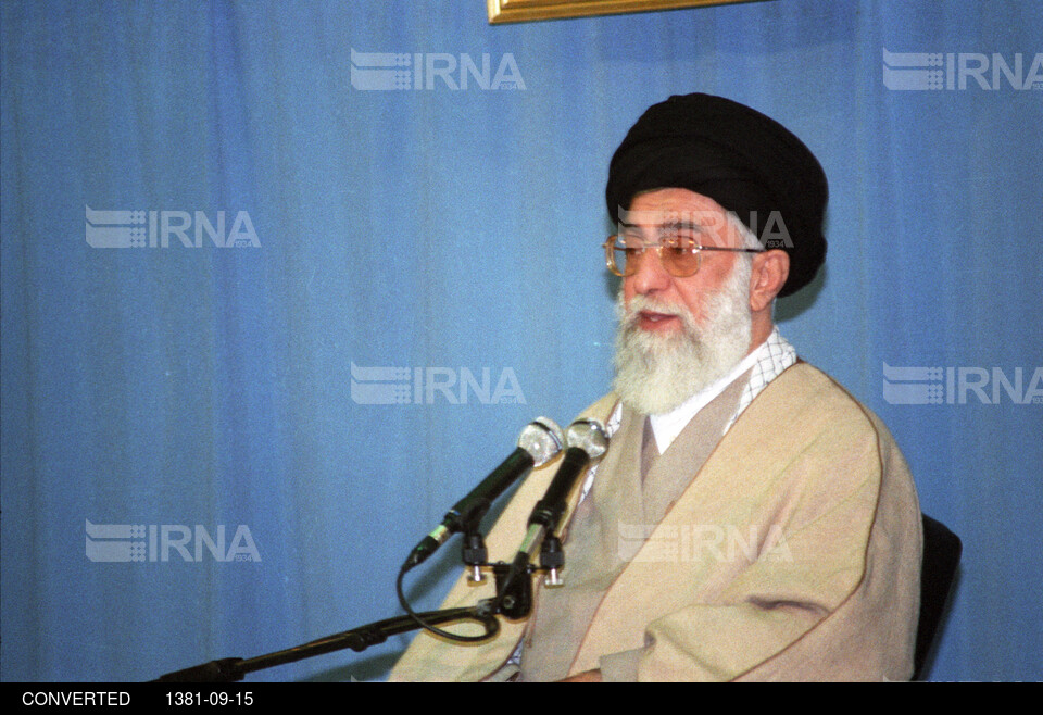 حضرت آیت الله سیدعلی خامنه‌ای رهبر معظم انقلاب اسلامی