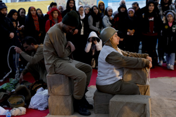 Spectacles de rue du Festival de Théâtre Fajr 2025 - Jour 6