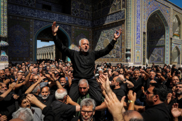 Mashhad, de luto por el aniversario del fallecimiento del Profeta del Islam