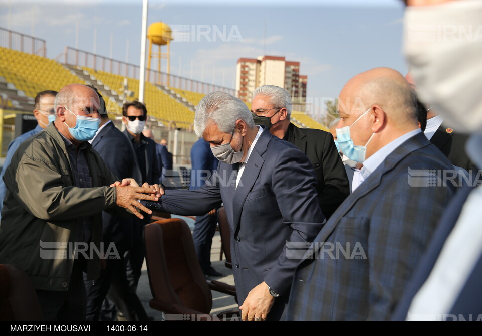 بازدید وزیر ورزش از مجموعه دوومیدانی آفتاب انقلاب