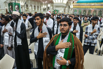 Commémoration du 40ème jour du martyre de Nasrallah au sanctuaire sacré de l'Imam Khomeini de Téhéran