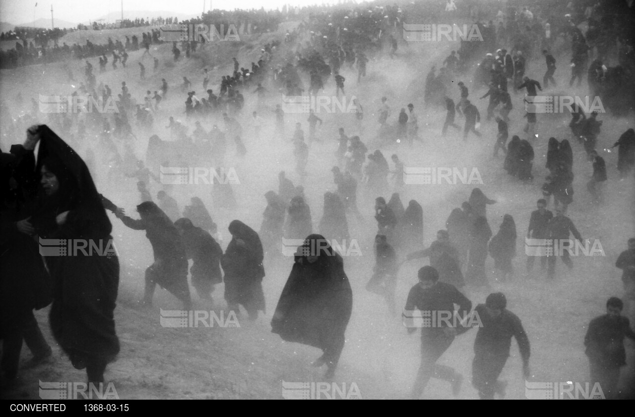 وداع مردم با بنیانگذار انقلاب حضرت امام خمینی(ره) در مصلای بزرگ تهران