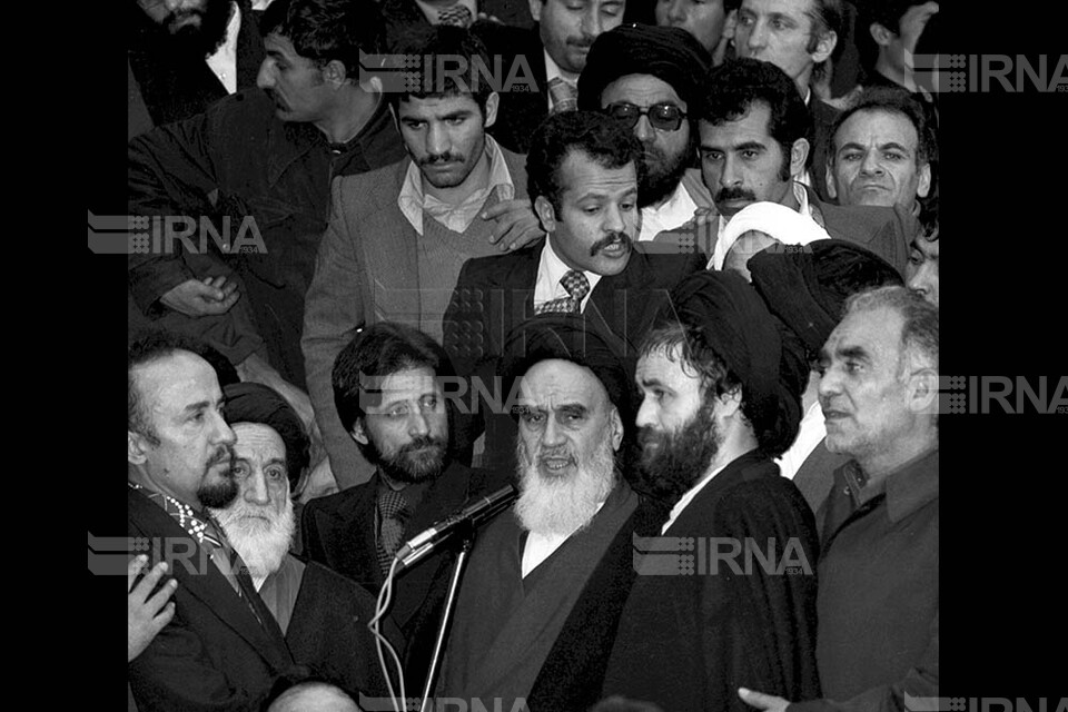 ورود امام خمینی به ایران -  استقبال در فرودگاه مهرآباد