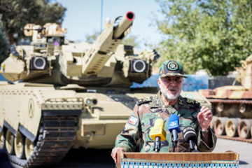 Iran unveils upgraded M60 tank