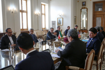 Les ministres des affaires étrangères de l'Iran et de la Malaisie se rencontrent à Téhéran