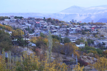 پاییز هزار رنگ در روستای گردشگری "قره خاچ " ماکو