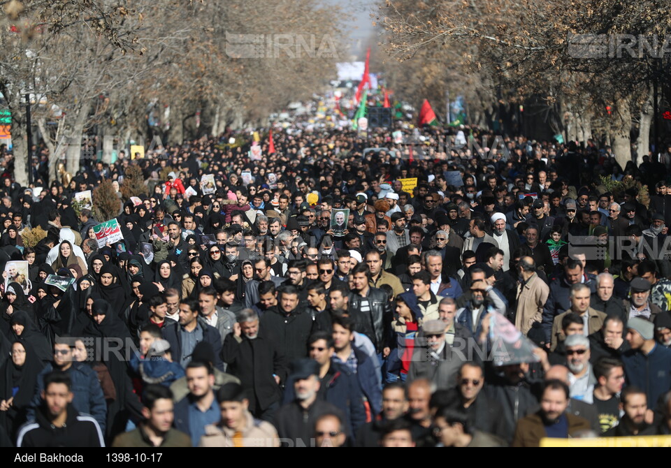 شرکت مردم همدان در مراسم بزرگداشت سردار سلیمانی