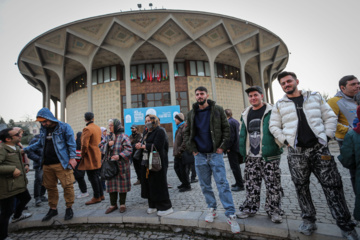 Spectacles de rue du Festival de Théâtre Fajr - Jour 3