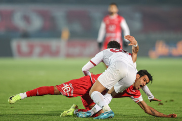 لیگ برتر فوتبال - پرسپولیس و نساجی