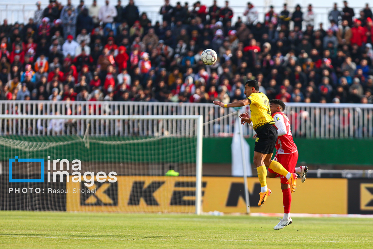 سوپرجام فوتبال - سپاهان و پرسپولیس