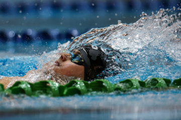 Des compétitions de natation à Téhéran 