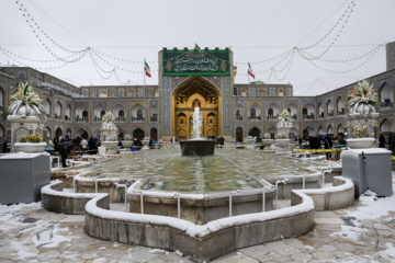 Chute de neiges à Mashhad dans le nord-est iranien 