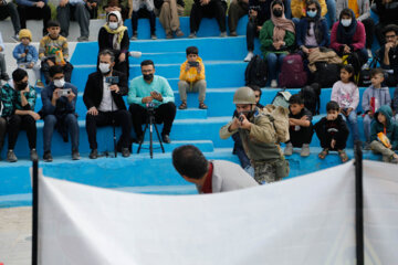 تئاتر خمینی شهر در پارک شانو مریوان