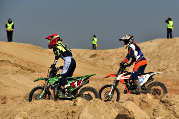 Iran : 5e manche du championnat de motocross féminin