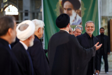 Pezeshkian admin. renews allegiance to Imam Khomeini’s ideals