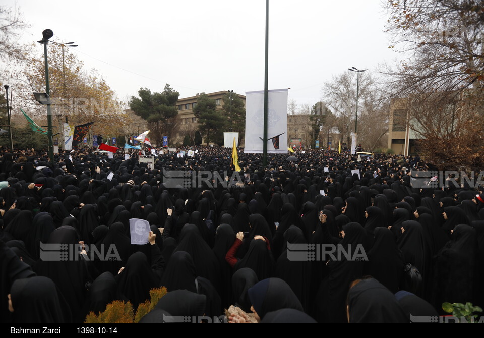 تجمع دانشجویان دانشگاه های تهران در پی شهادت سپهبد سلیمانی