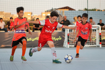 Competiciones callejeras de baloncesto y fútbol en Tabriz