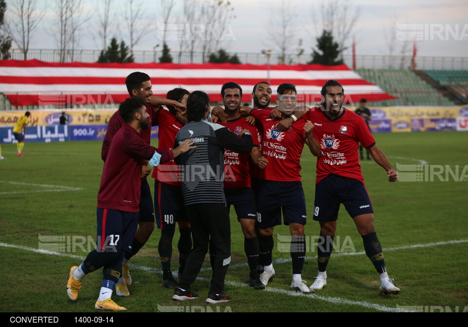 هفته هشتم مسابقات فوتبال لیگ برتر - دیدار تیم های فوتبال نساجی مازندران و پدیده مشهد