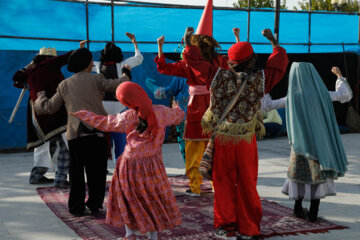 اجرایی در بخش کودک جشنواره تئاتر خیابانی مریوان