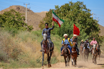 کاروان سوارکاران بجنورد در راه مشهد الرضا(ع)