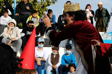 اجرایی در بخش کودک جشنواره تئاتر خیابانی مریوان