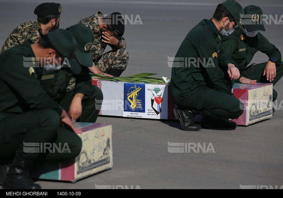 استقبال از پیکر شهیدان در مشهد