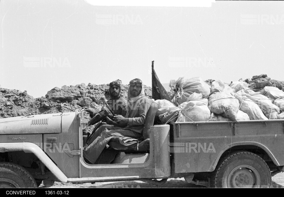 بازدید خبرنگاران خارجی از خرمشهر و هویزه - جبهه های جنوب - عملیات بیت المقدس