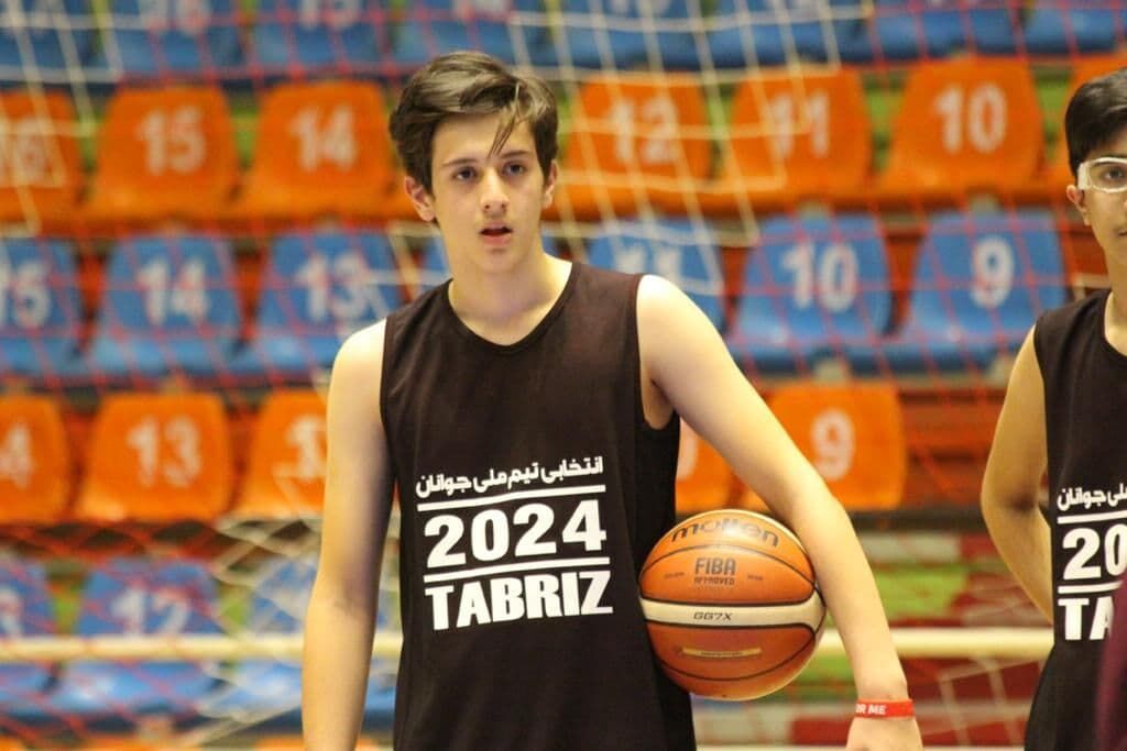 درخشش بسکتبالیست آذربایجان‌شرقی در مسابقات انتخابی مهارت‌های فردی آسیا