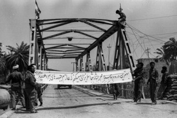 خونین شهر آزاد شد شهر خون آزاد شد خرمشهر آزاد شد آزاد سازی خرمشهر سالروز فتح خرمشهر جنگ تحمیلی دفاع مقدس