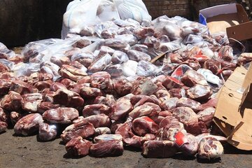 بیش از ۲۷ تُن گوشت فاسد در مهاباد از چرخه مصرف خارج شد