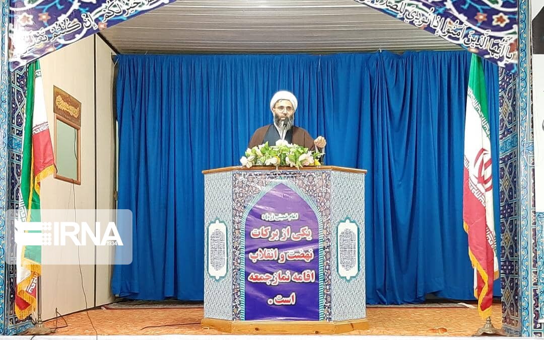 امام جمعه قشم: آمریکا به دنبال احیای تروریسم منطقه‌ای است