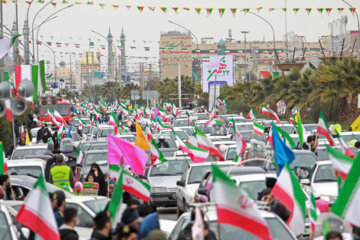 استاندار قم از حضور باشکوه مردم در راهپیمایی ۲۲ بهمن تقدیر کرد