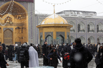 Chute de neiges à Mashhad dans le nord-est iranien 