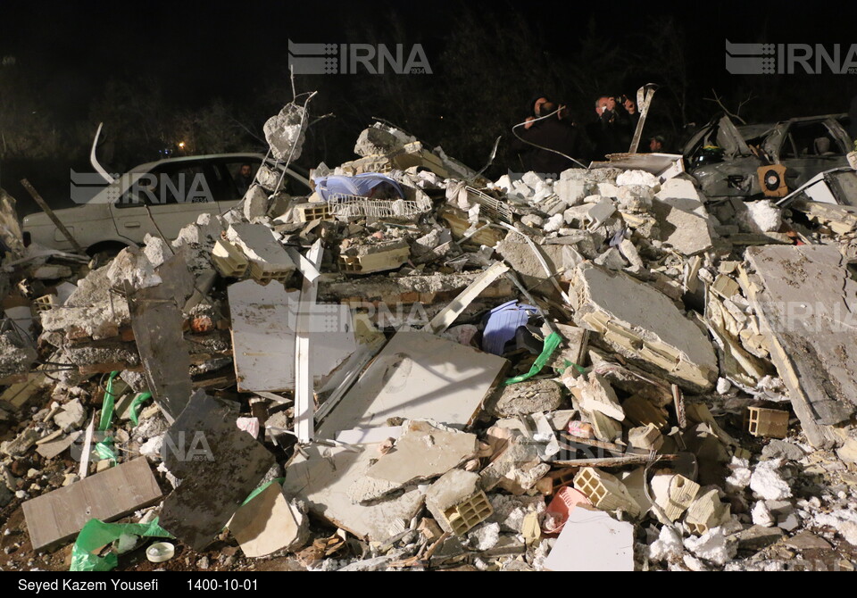 ریزش ساختمان چهار طبقه در تبریز