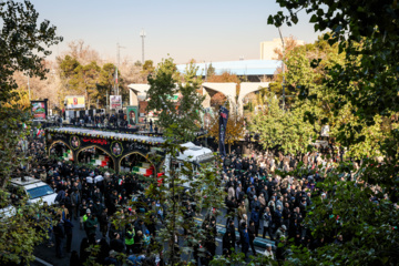 Funeral por mártires desconocidos en Teherán