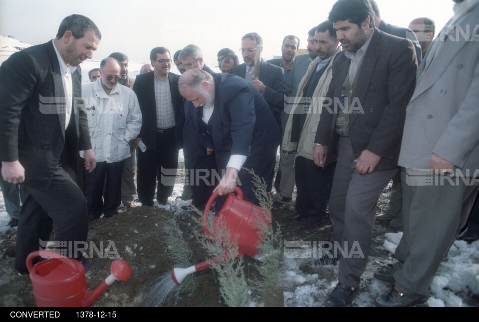 مراسم درختکاری و بهره برداری از 157 طرح آبخیزداری