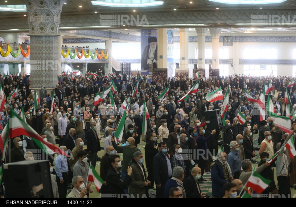 حضور رئیس جمهور در نماز عبادی - سیاسی جمعه تهران 22 بهمن 1400