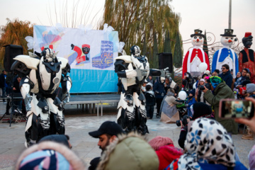 Le 20e Festival de théâtre de marionnettes Téhéran-Moubarak s'ouvre au parc Ab-o Atash