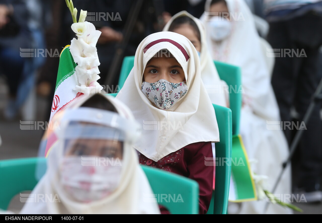 مراسم نمادین جشن غنچه‌ها و شکوفه‌ها