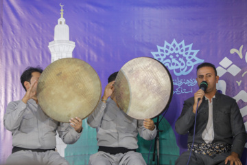 مراسم مولودی خوانی در مسجد جامع سنندج