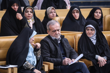 Iran : cérémonie de célébration de la dignité de la femme