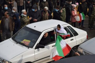 راهپیمایی خودرویی ۲۲ بهمن در میاندوآب