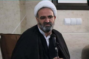 امام جمعه سمنان: دانشگاه‌ها پیوند با جامعه را تقویت کنند