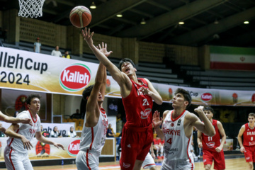 U-18 basketball match between Iran and Turkiye