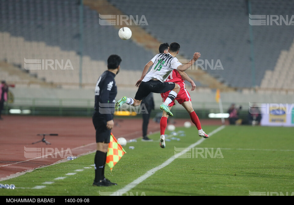 دیدار تیم فوتبال پرسپولیس و نفت مسجدسلیمان